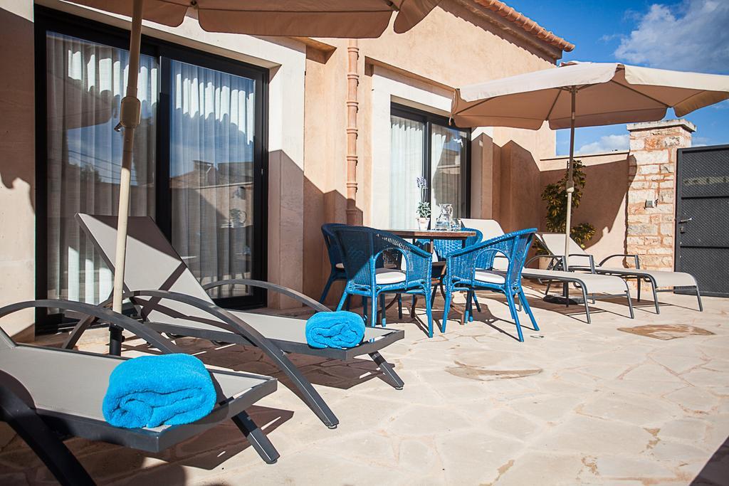 Pool House Marineta Vila Llombarts Quarto foto
